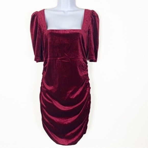NEW NWT LULUS All The Sass Wine Red Velvet Square Neck Puff Sleeve Dress Large - Picture 2 of 7